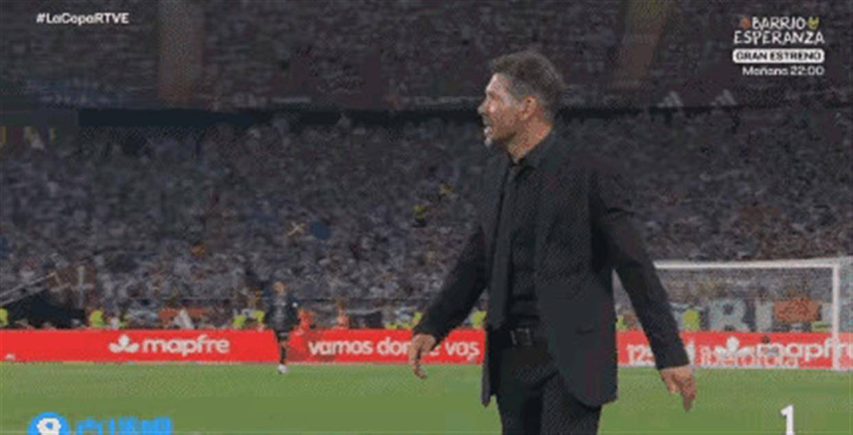 西蒙尼瘫坐草皮那一刻：刚赢下欧冠生死战，转眼就在国王杯决赛栽了跟头